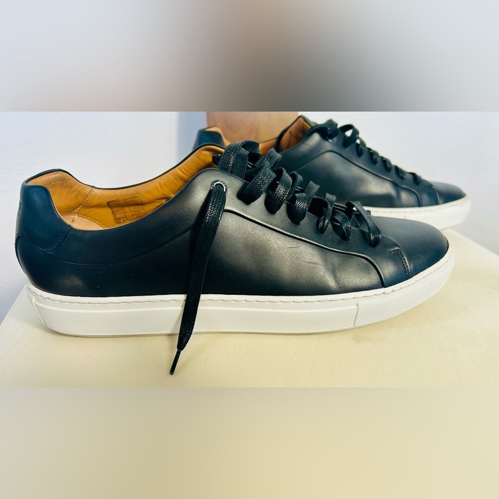 Men’s Hugo Boss leather sneaker, size 45 ( men’s 11-11.5) - Picture 2 of 10